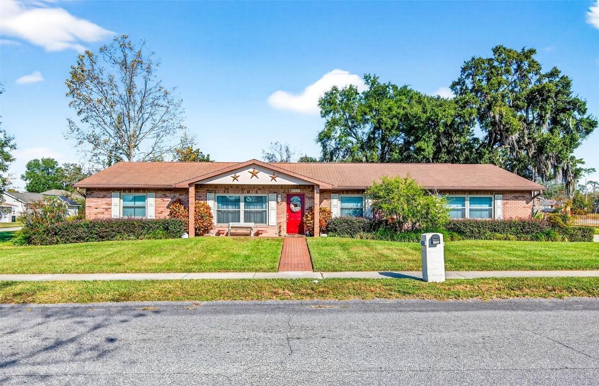 37821 Willingham Ave., Dade City, FL 33525