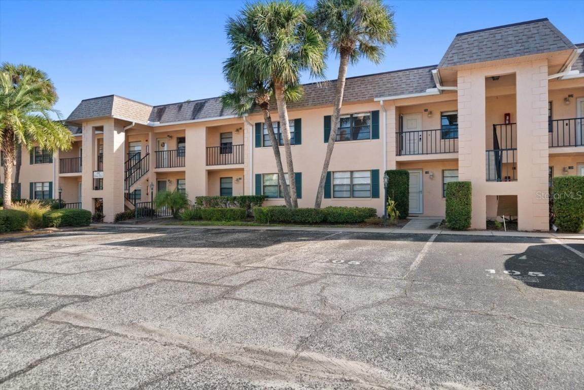 100 Grand Blvd. #205, Tarpon Springs, FL 34689