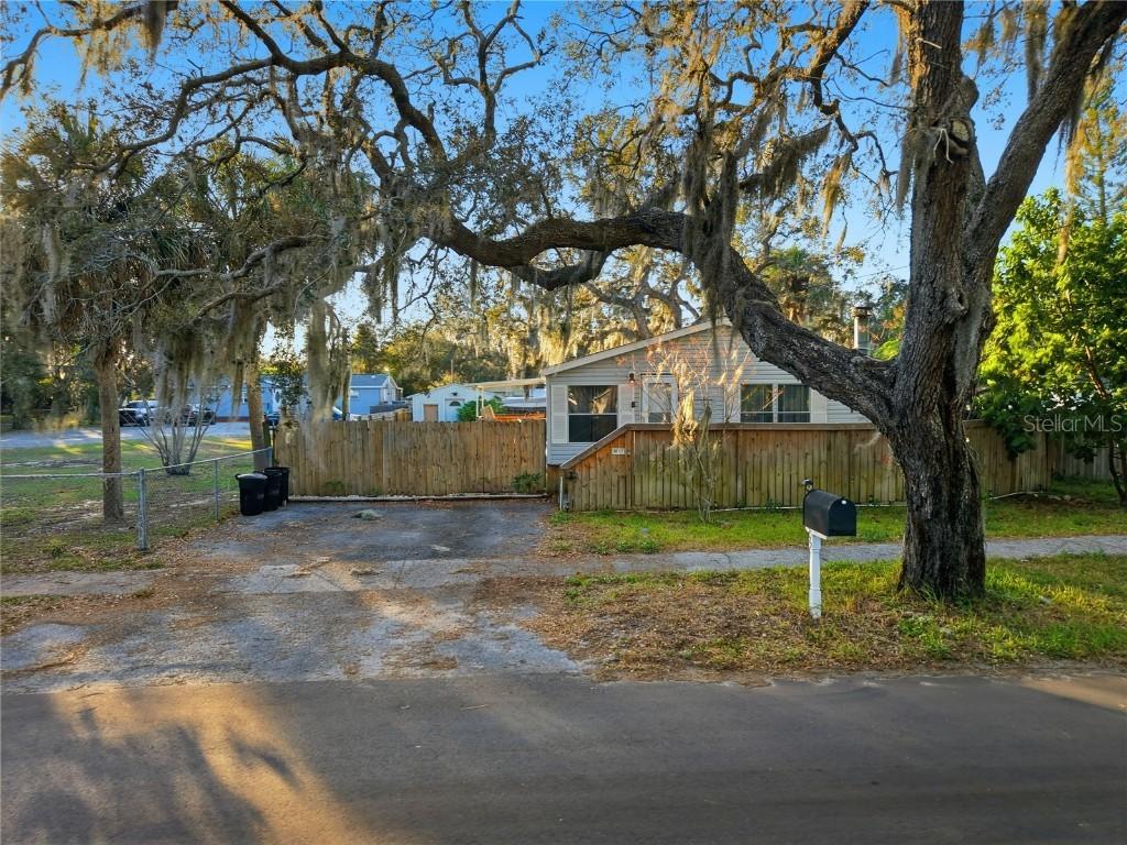 1205 Calvary Rd., Holiday, FL 34691