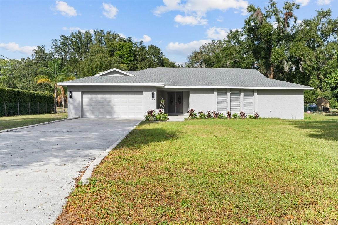 1106 Hummingbird Ln., Brandon, FL 33511