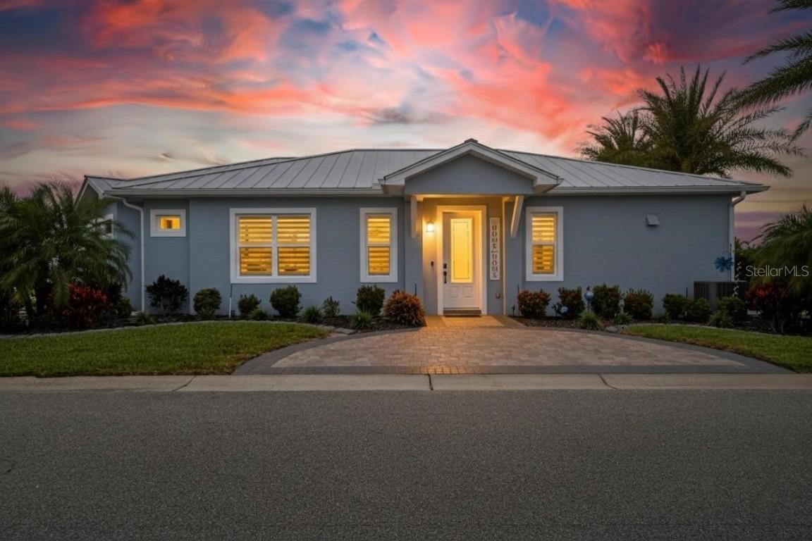 3287 Red Tail Hawk Dr., Polk City, FL 33868