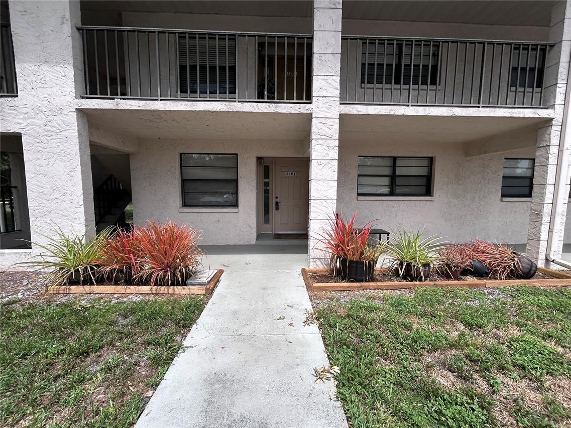 2275 62nd Ave. #101, St Petersburg, FL 33702