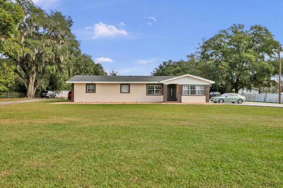 5615 Oak Ave., Lakeland, FL 33810