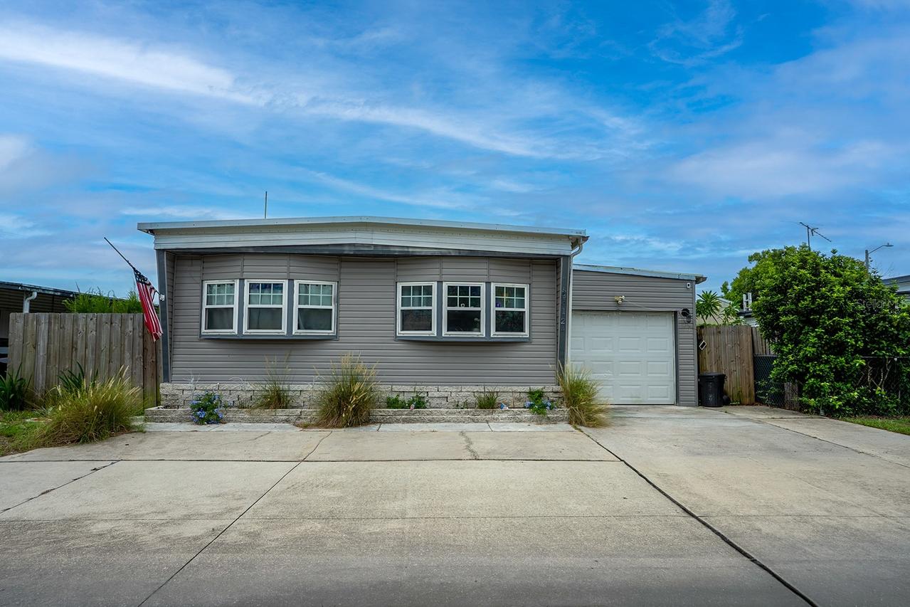 5124 Darlington Rd., Holiday, FL 34690