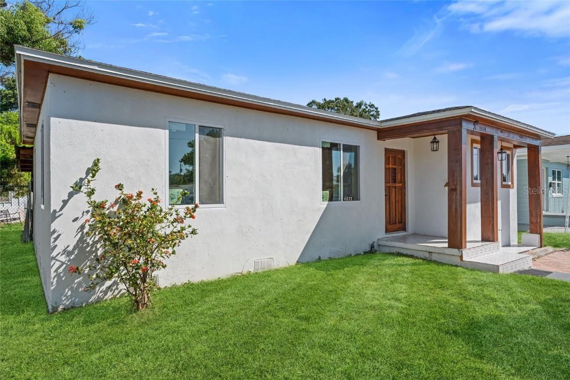 4635 22nd Ave., St Petersburg, FL 33713