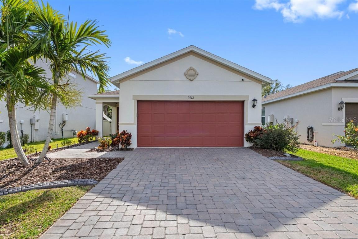 5513 Los Robles Ct., Palmetto, FL 34221