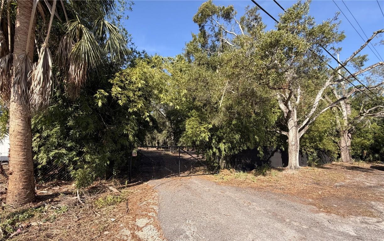 4736 Normandy Dr., Tampa, FL 33615