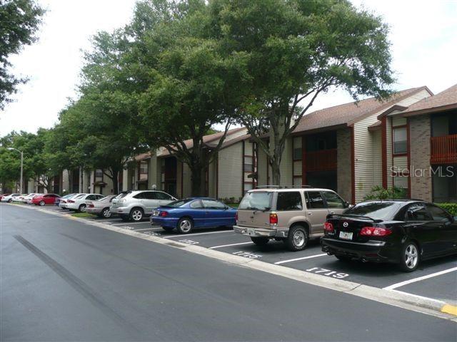 1723 Hampton Ln. #406, Palm Harbor, FL 34683