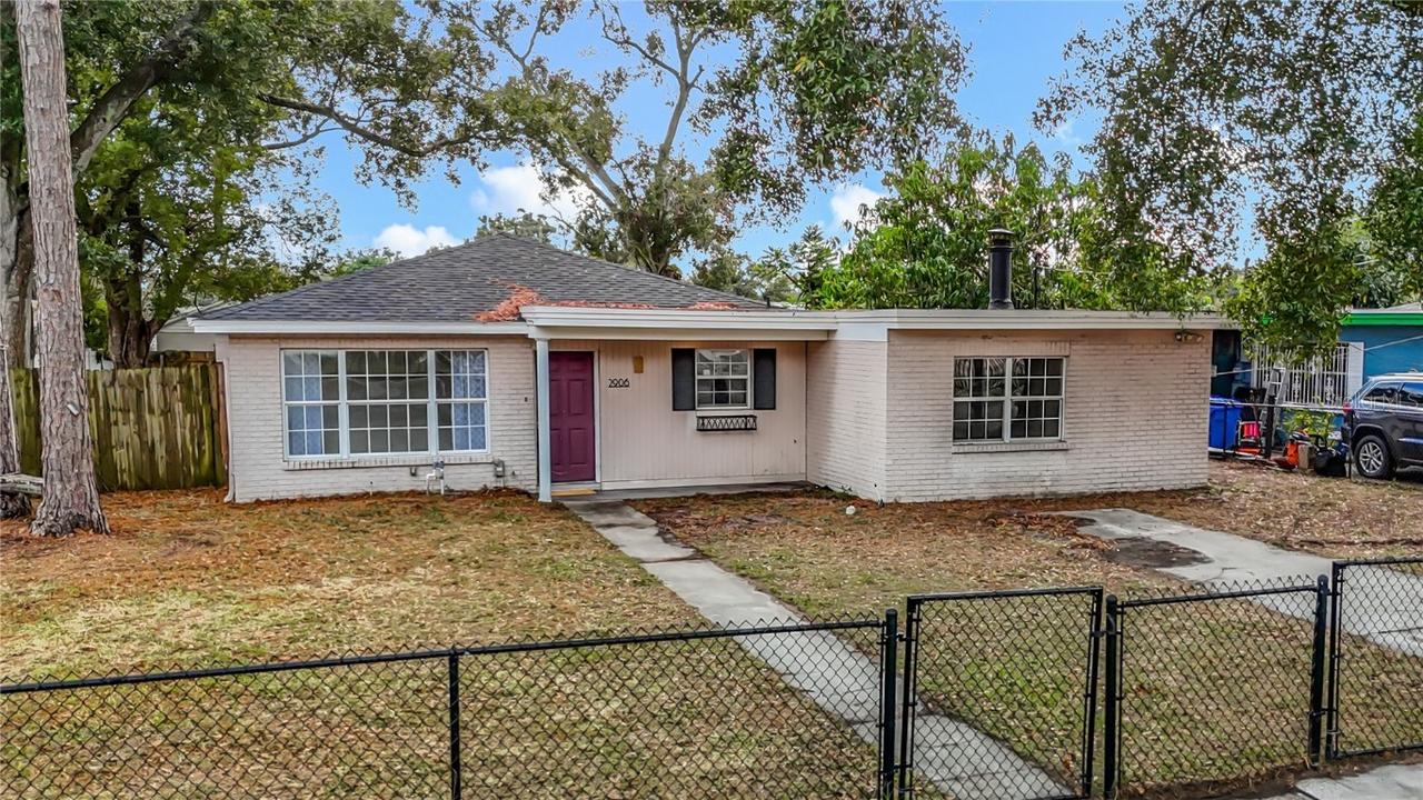 2906 W Paris St., Tampa, FL 33614