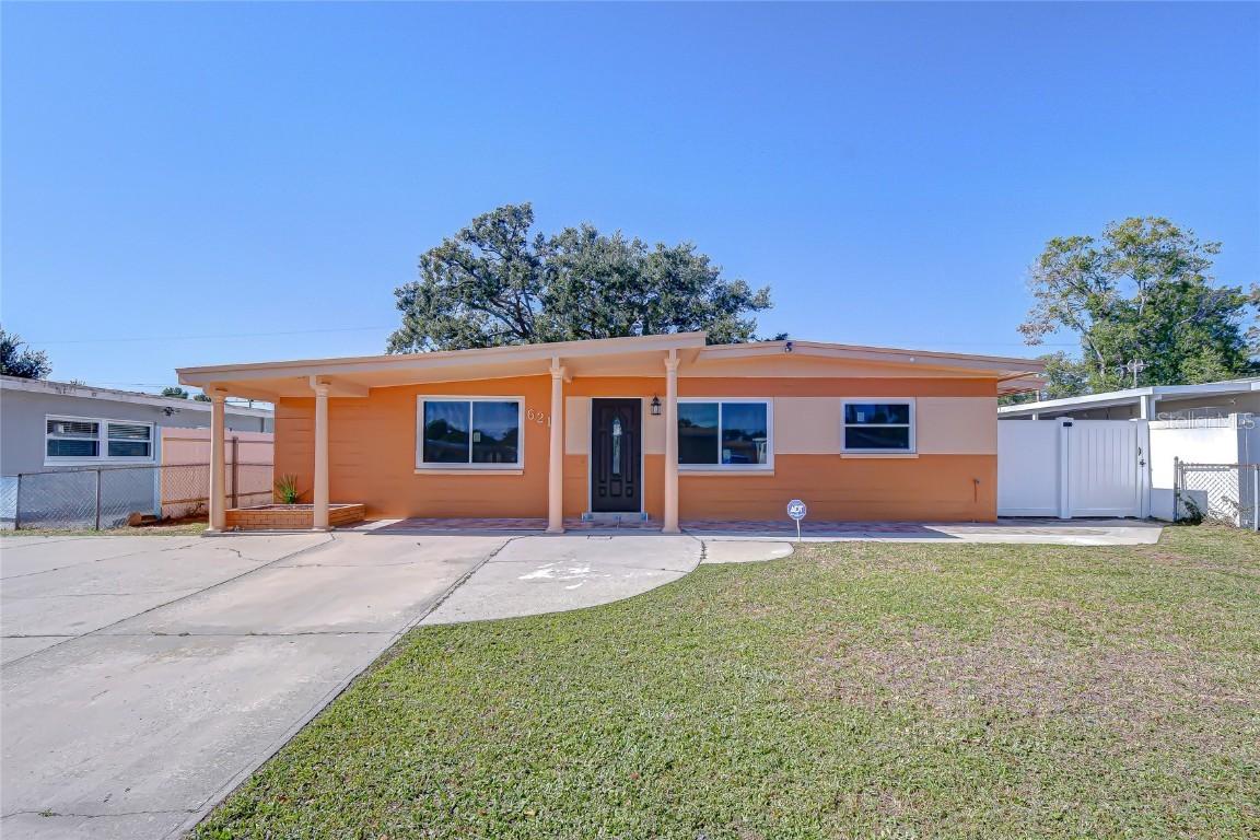 6214 N Clark Ave., Tampa, FL 33614