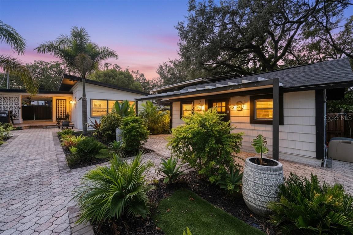 308 E Hollywood St., Tampa, FL 33604