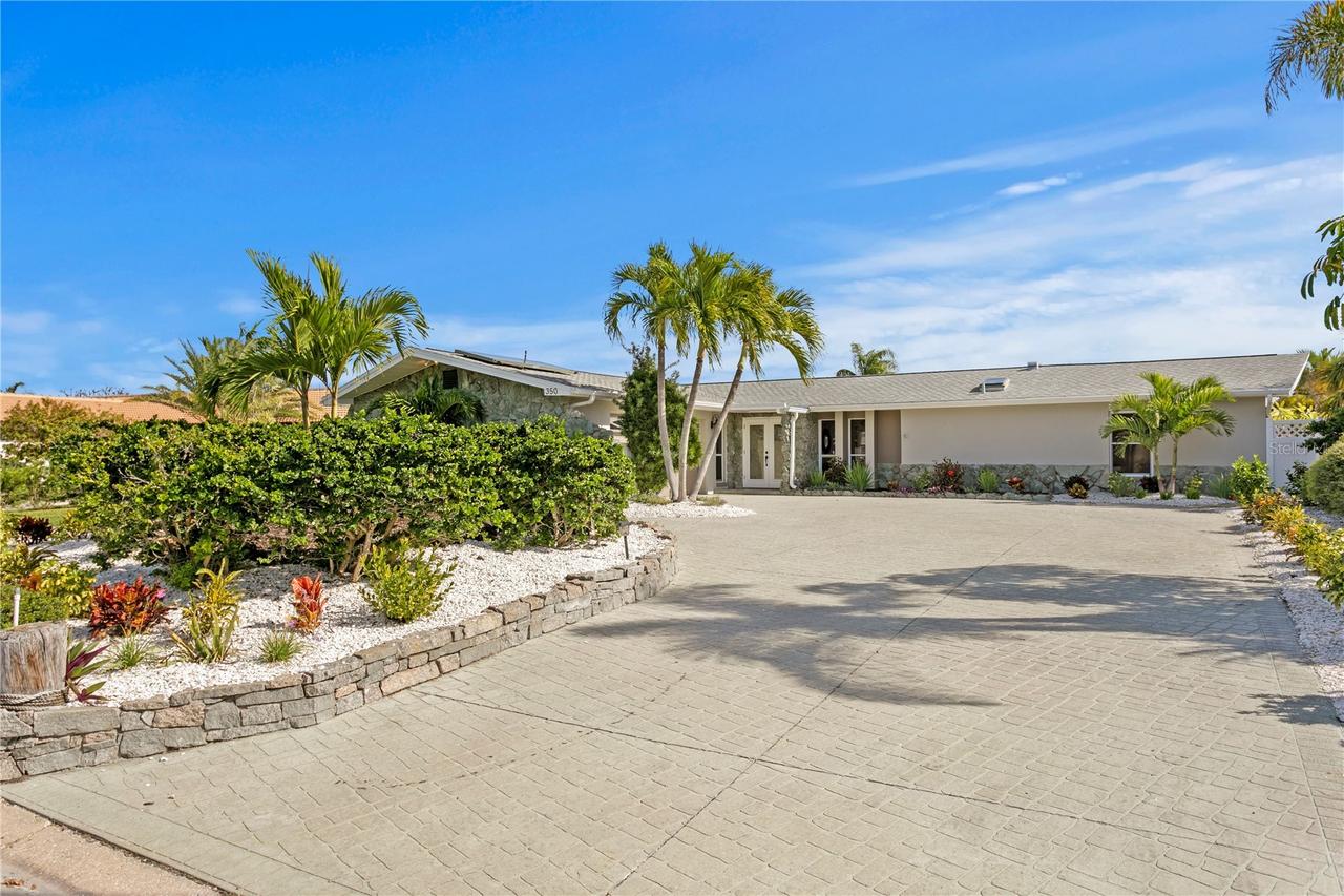 350 N Julia Cir., St Pete Beach, FL 33706
