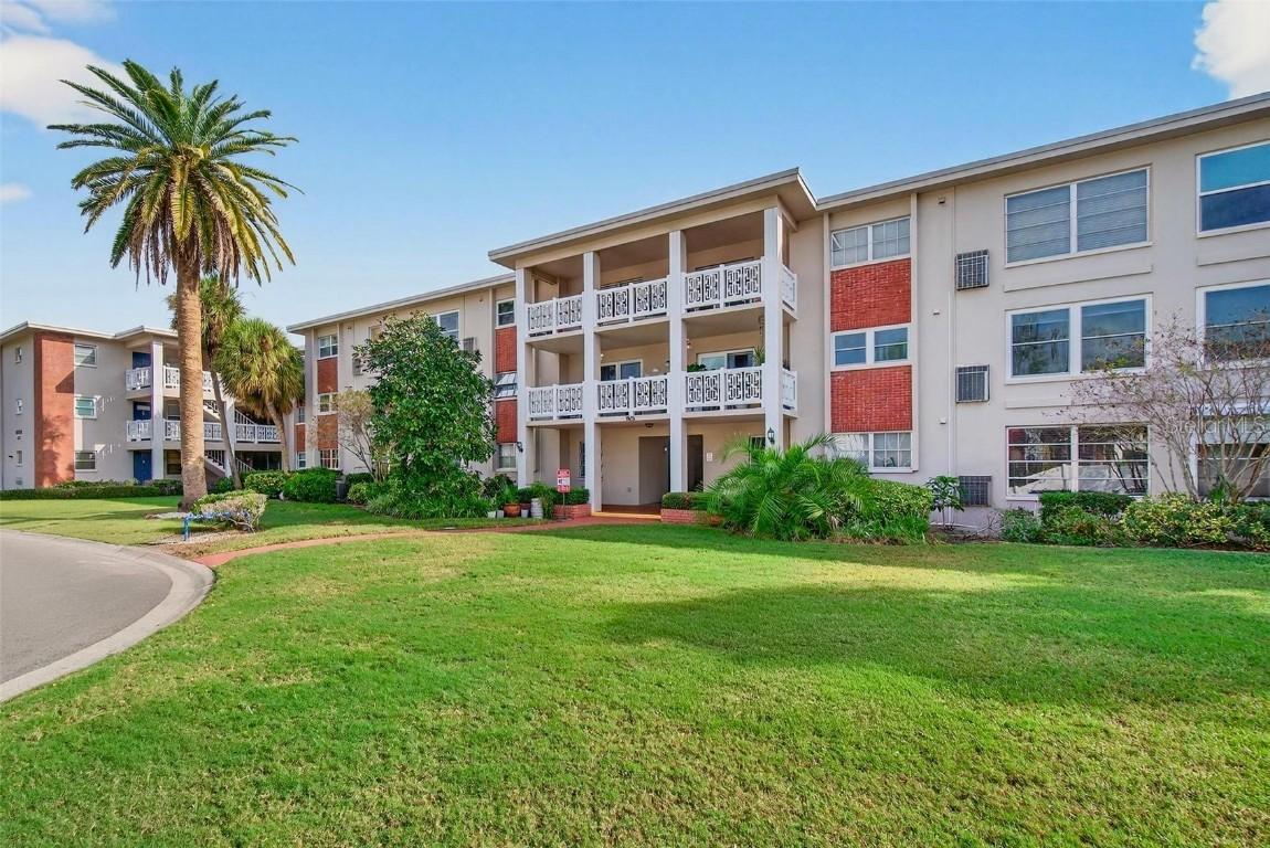 3125 36th St. #303, St Petersburg, FL 33713