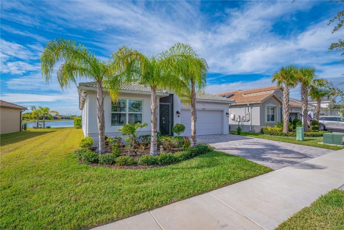 4878 Avila Lakes Dr., Wimauma, FL 33598