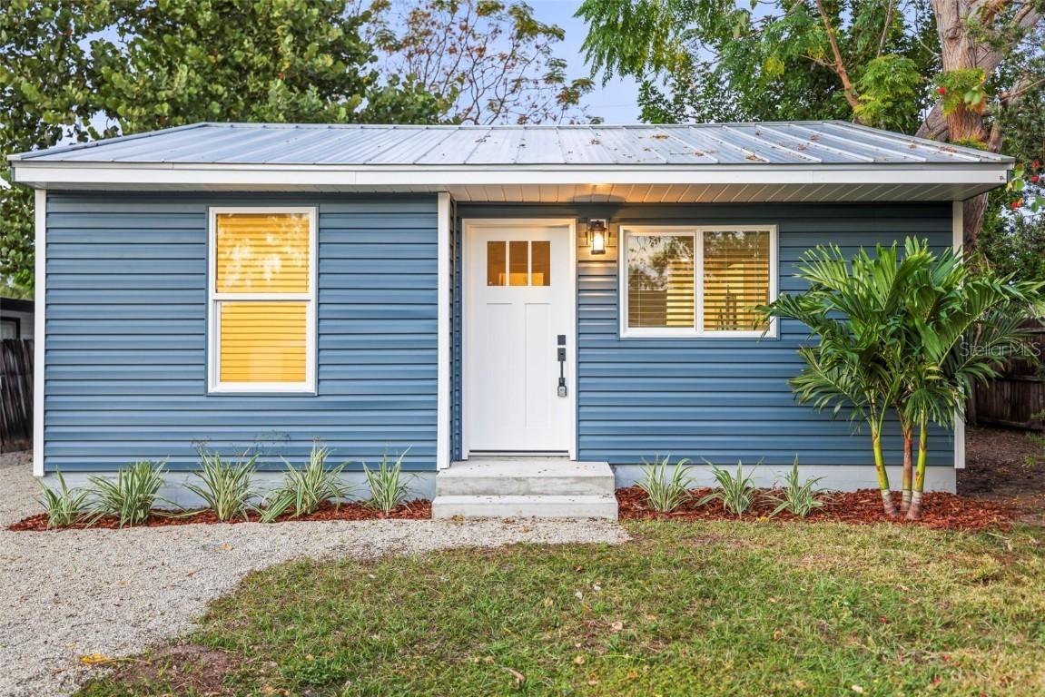 5009 12th Ave., Gulfport, FL 33707