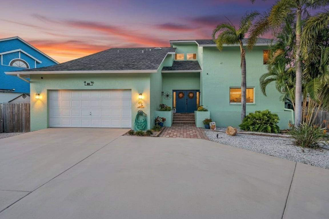 69 Gulfwinds Dr., Palm Harbor, FL 34683