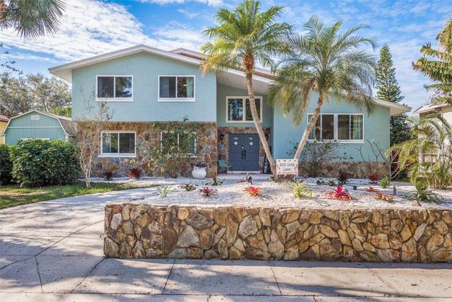 New Homes with In-ground Swimming Pools in Seminole: December 28th to January 3rd