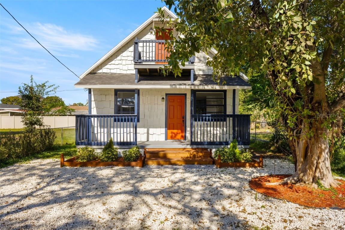 2220 Davis St., Tampa, FL 33605