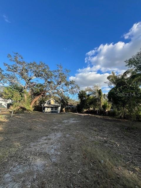 8211 N 14th St., Tampa, FL 33604