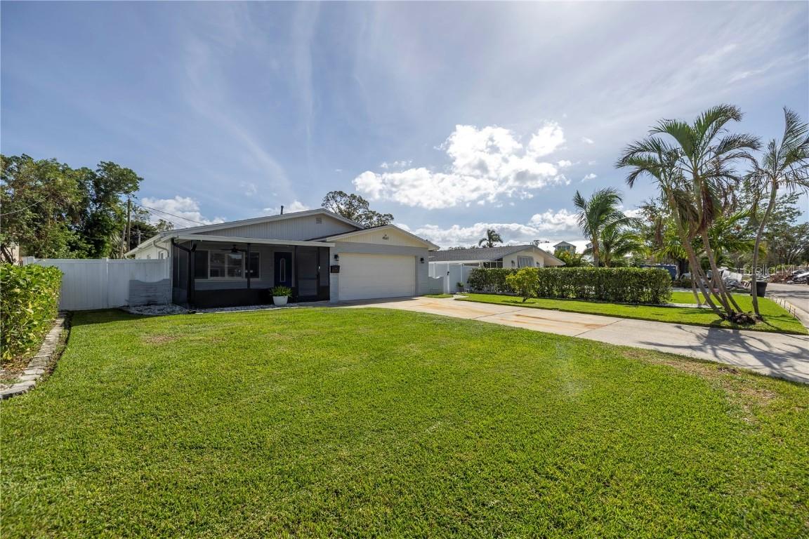 4501 Helena St., St Petersburg, FL 33703