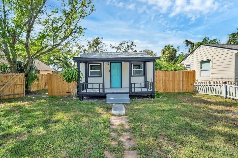 8308 N Mulberry St., Tampa, FL 33604