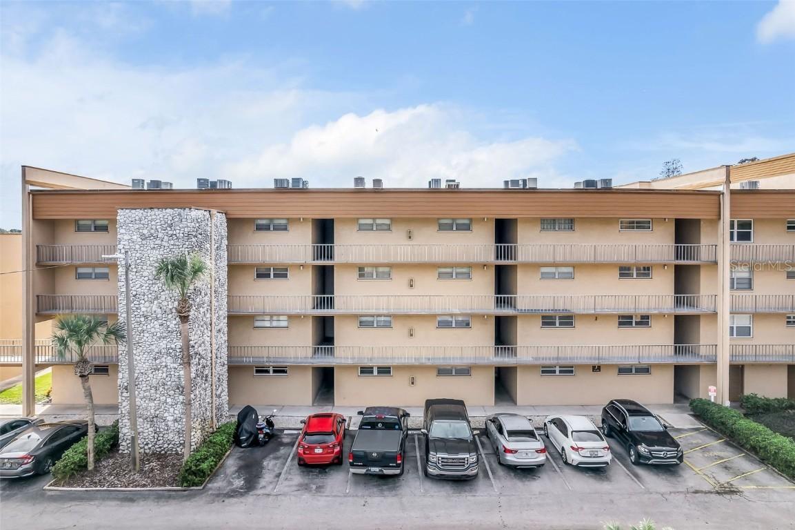 5820 N Church Ave. #239, Tampa, FL 33614