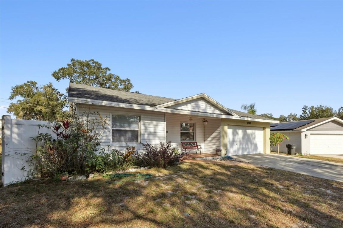 6309 Timucuans Dr., Lakeland, FL 33813