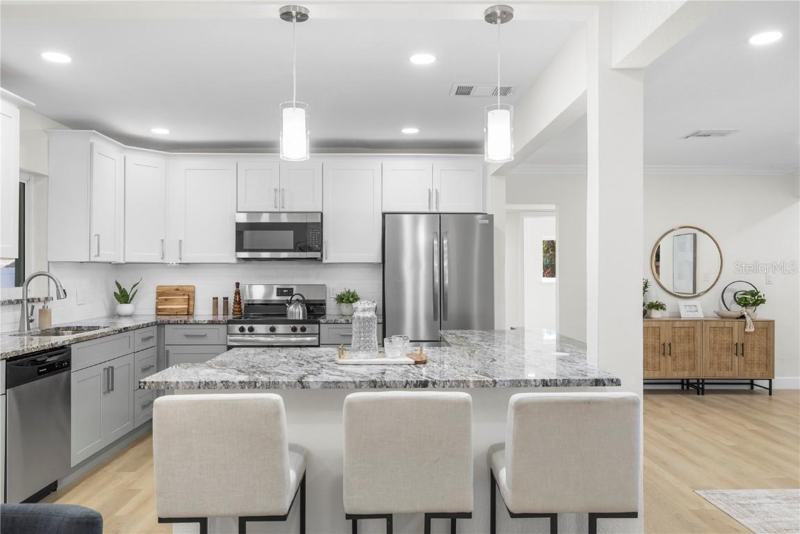 6850 7th St., St Petersburg, FL 33705