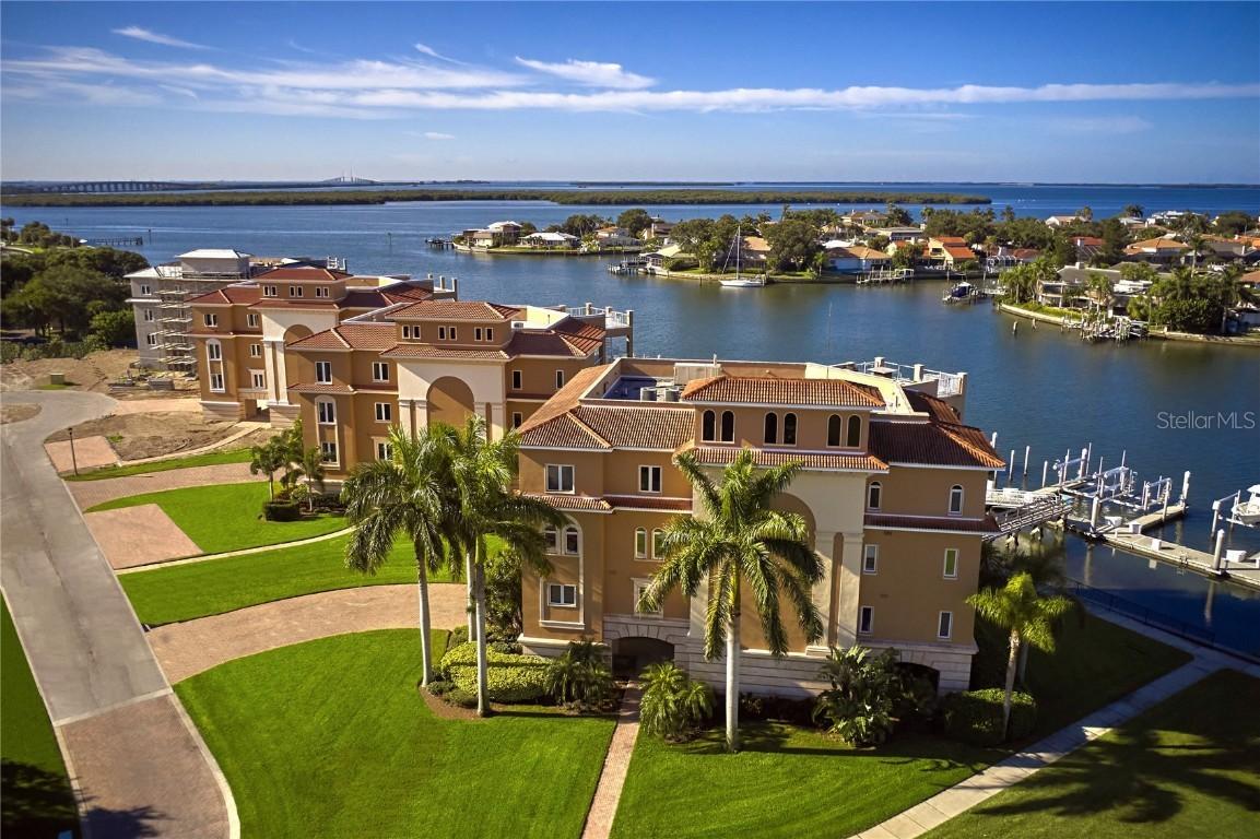 48 Bayview Ct. #A, St Petersburg, FL 33711