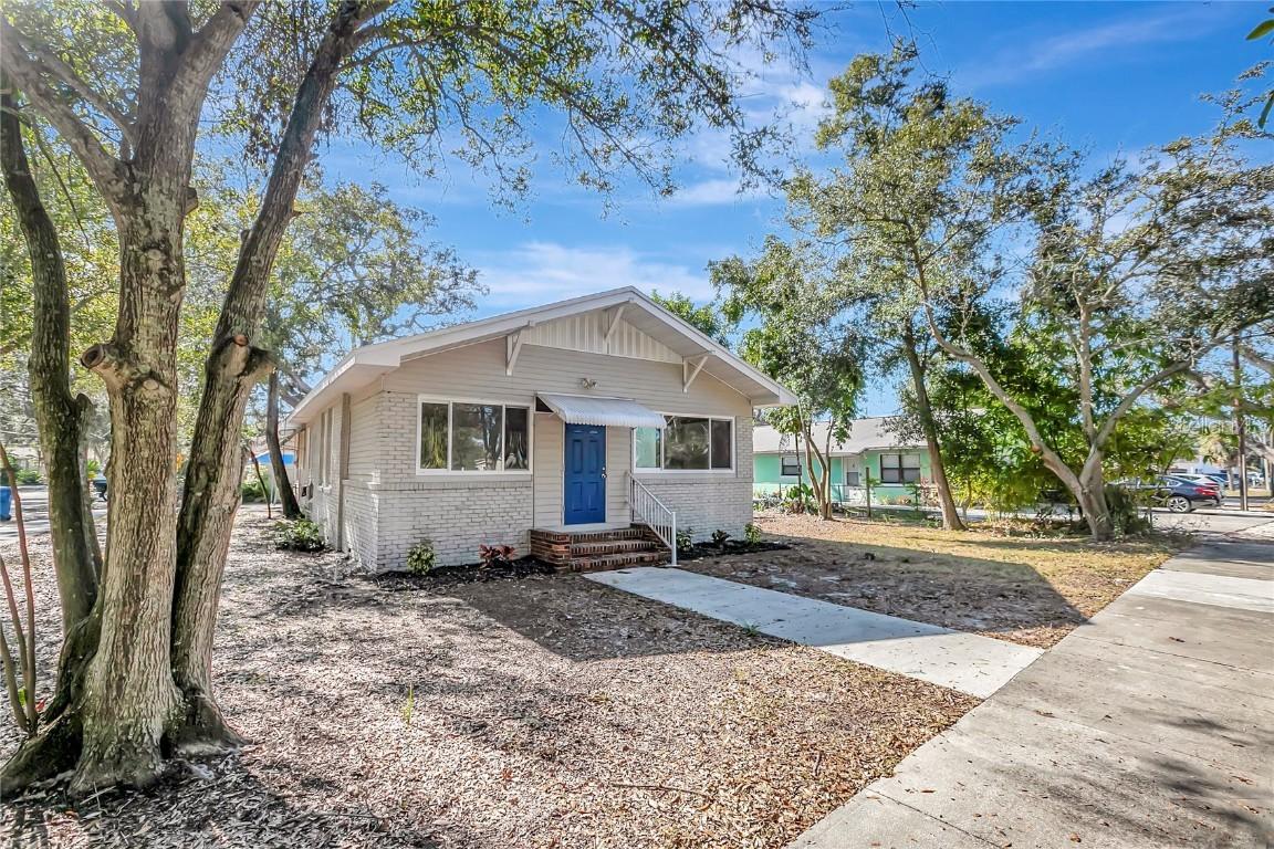 703 16th Ave., Largo, FL 33770