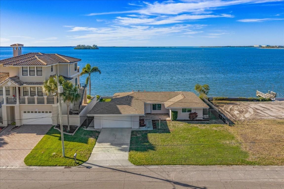 2234 Harbor View Dr., Dunedin, FL 34698