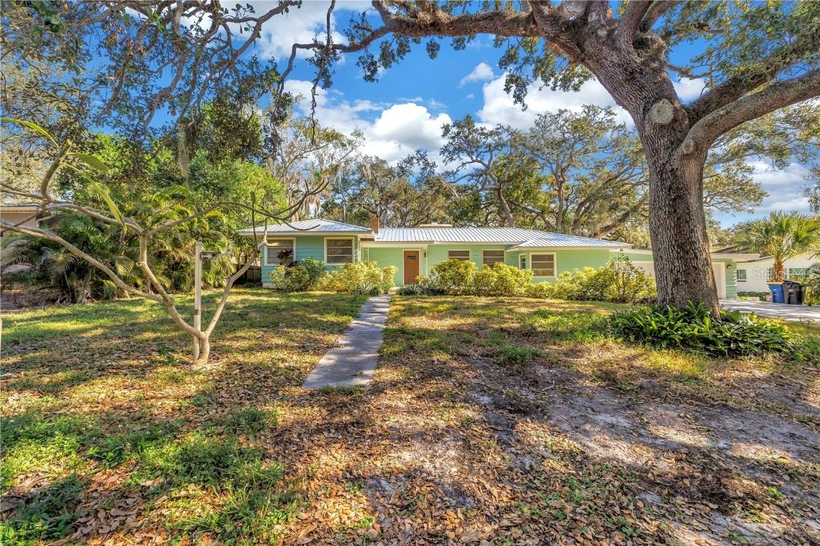 1019 Woodcrest Ave., Clearwater, FL 33756