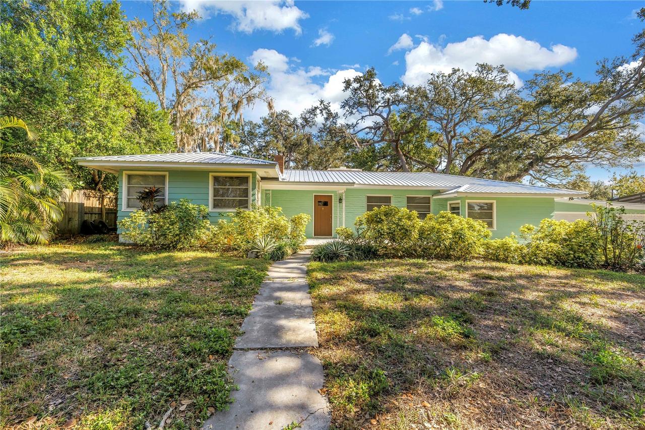 1019 Woodcrest Ave., Clearwater, FL 33756