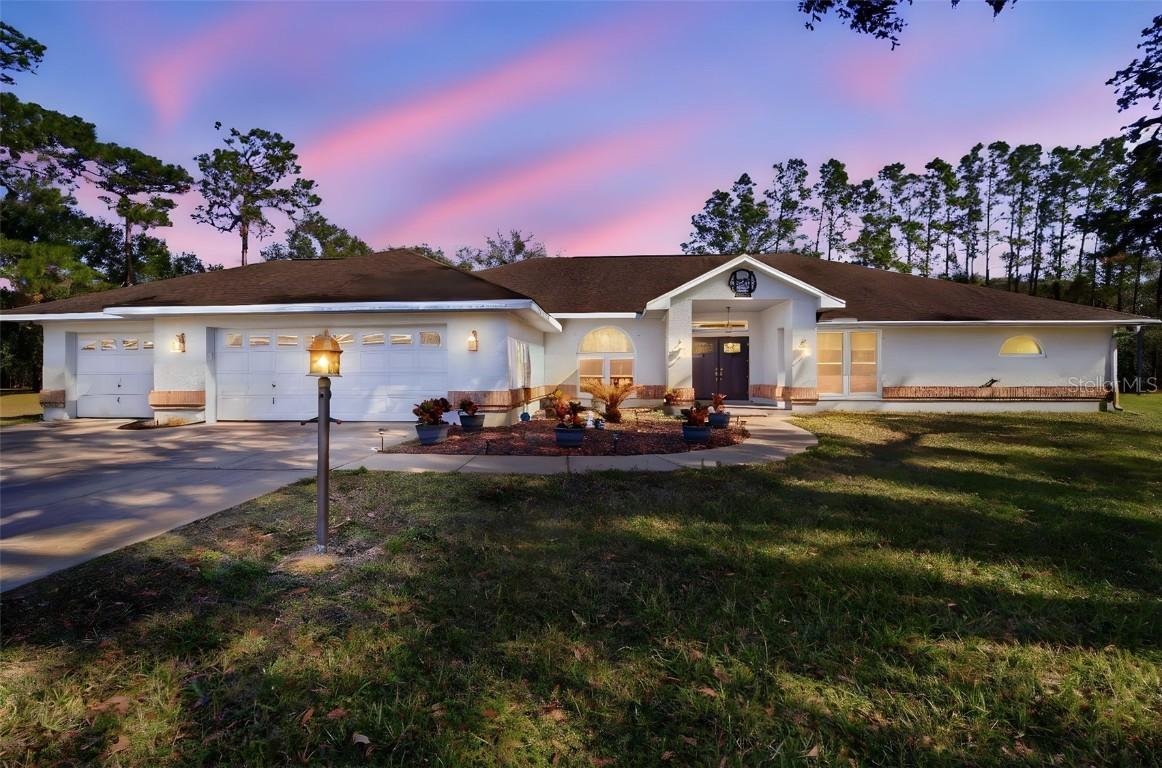 6122 Wisteria Loop, Land O Lakes, FL 34638