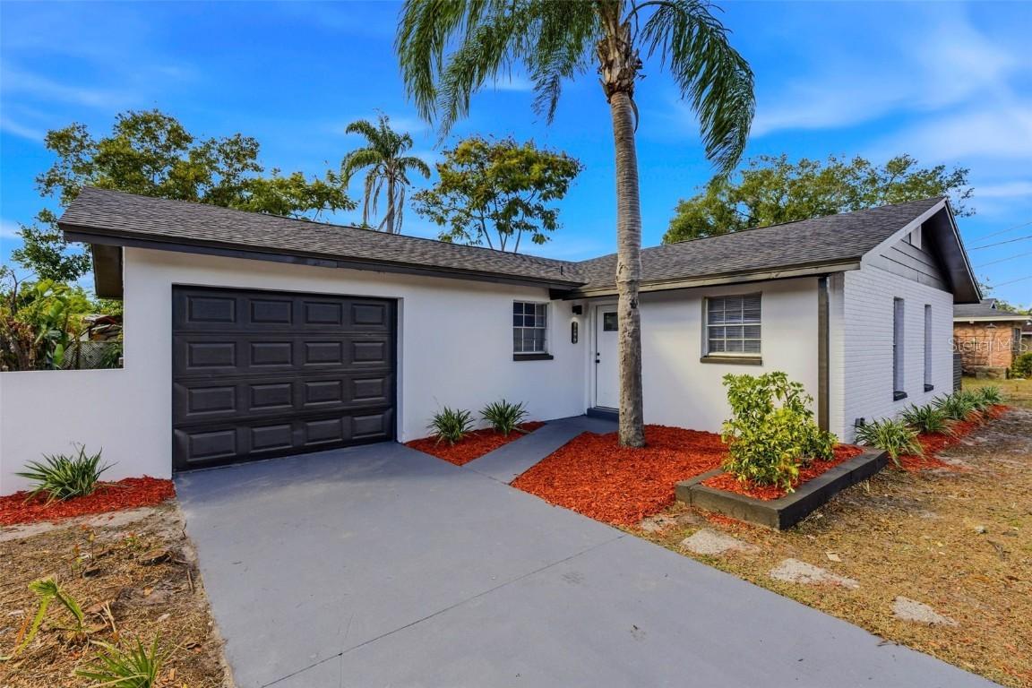 10906 N 28th St., Tampa, FL 33612