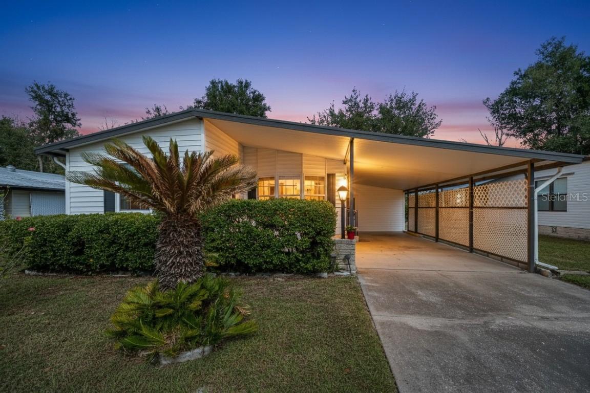 35131 Mcculloughs Leap, Zephyrhills, FL 33541