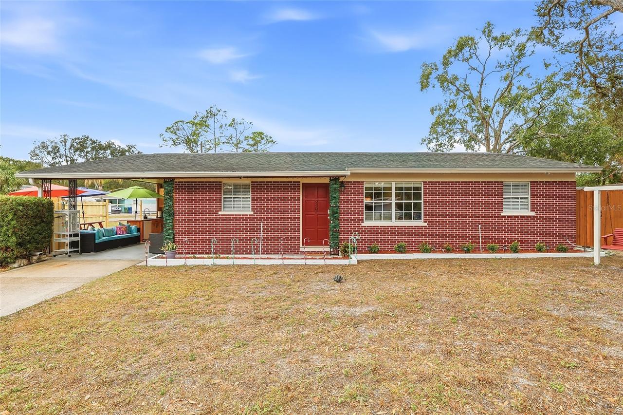 9402 N Newport Ave., Tampa, FL 33612