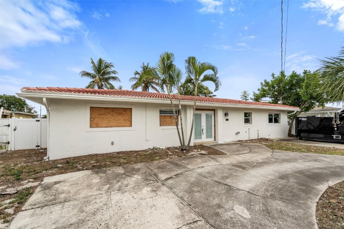 9570 Sun Isle Dr., St Petersburg, FL 33702