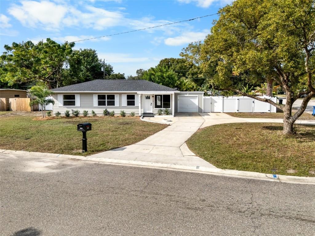 6634 13th St., St Petersburg, FL 33702