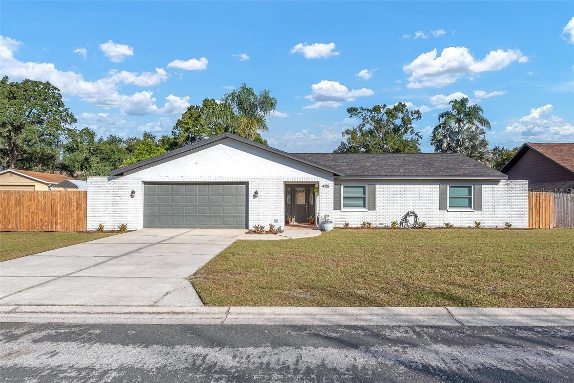 4116 Helene Dr., Valrico, FL 33594
