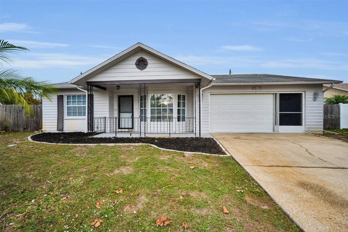 8519 Gum Tree Ave., New Port Richey, FL 34653