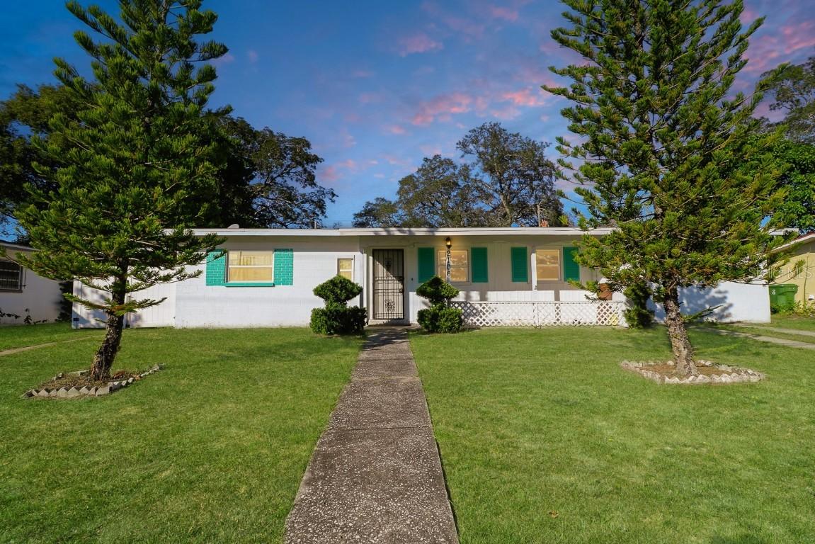 2106 E 109th Ave., Tampa, FL 33612