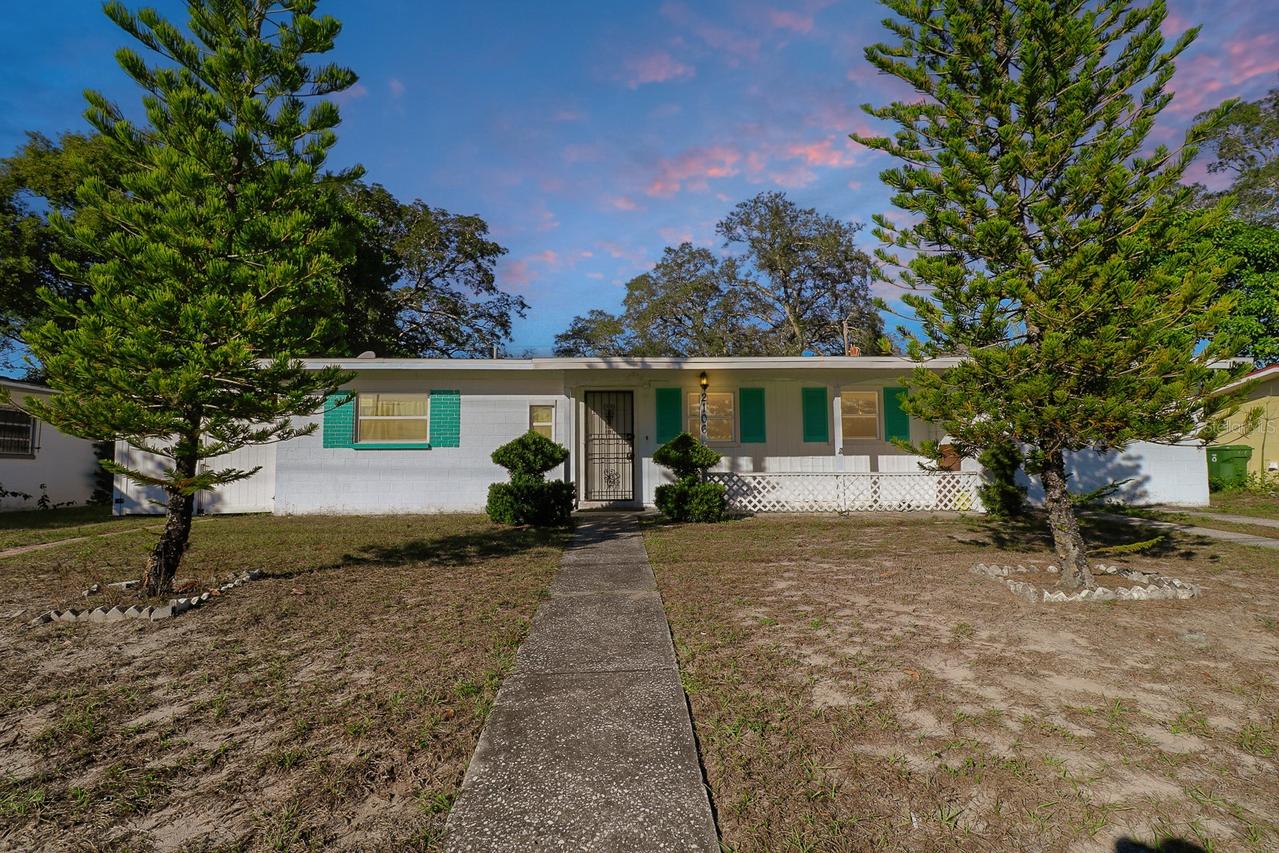 2106 E 109th Ave., Tampa, FL 33612