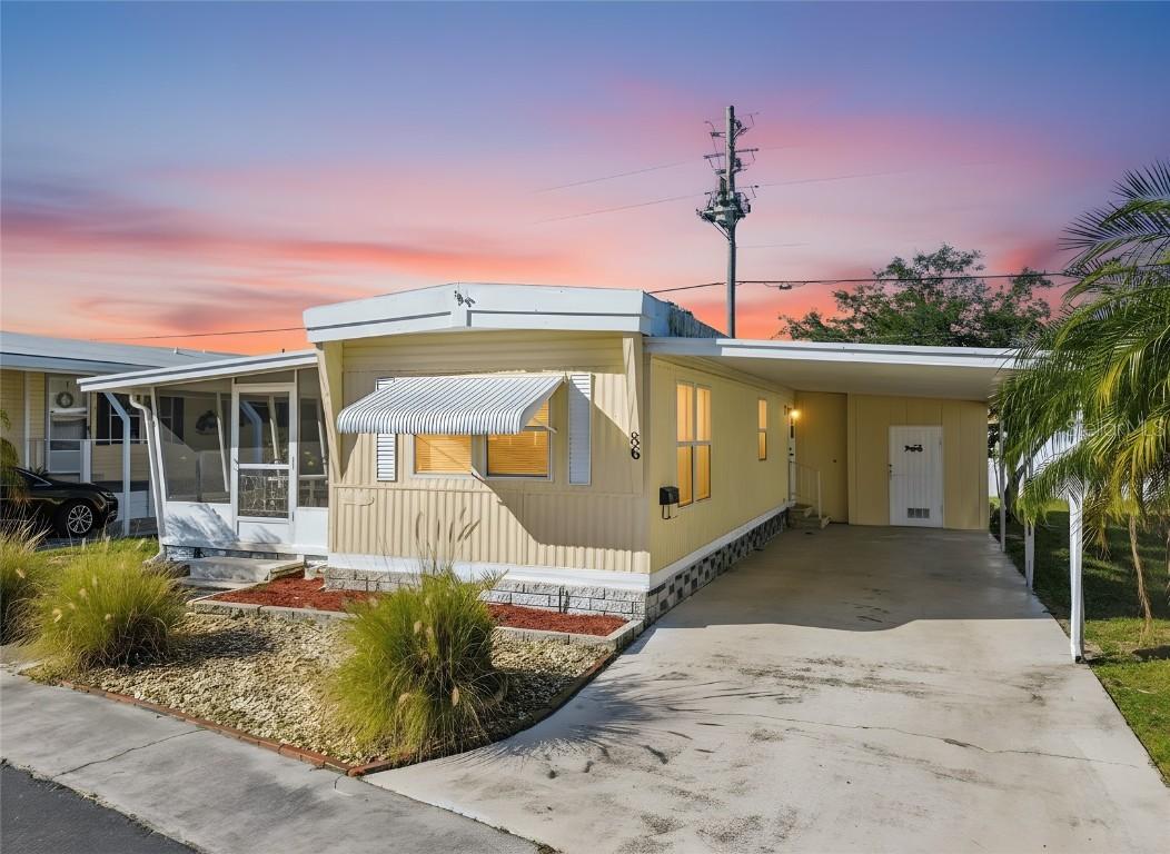 86 Pindo Palm St., Largo, FL 33770