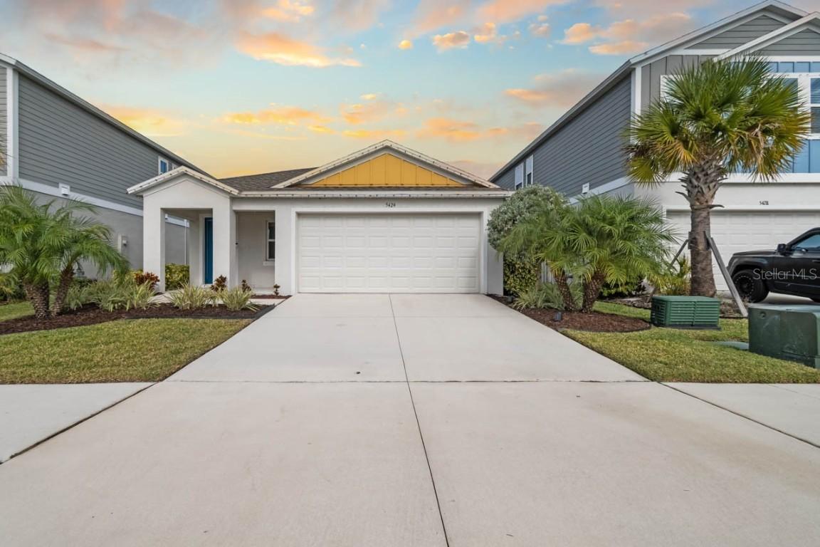 5424 Summer Sunset Dr., Apollo Beach, FL 33572