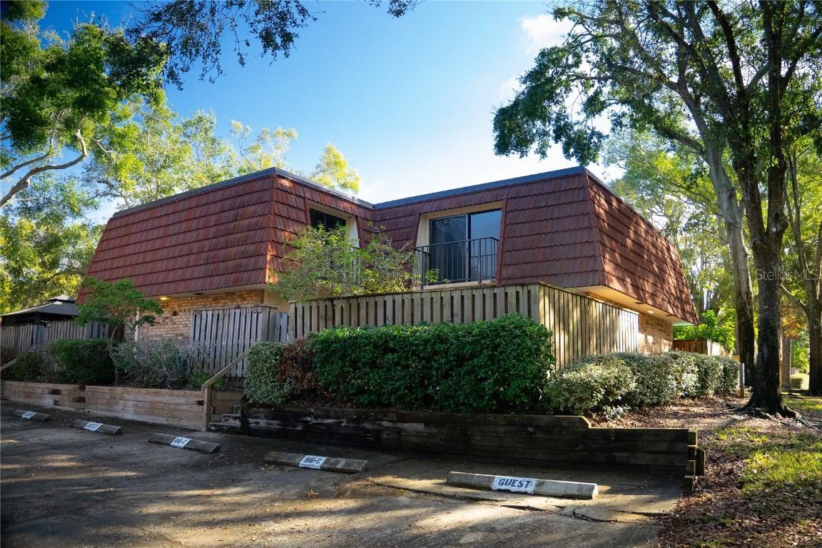 2702 5th Ct., Palm Harbor, FL 34684