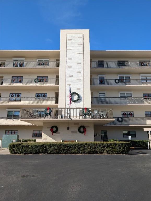 8198 Terrace Garden Dr. #409, St Petersburg, FL 33709