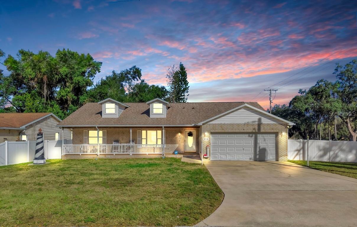 914 Woodland Dr., Seffner, FL 33584