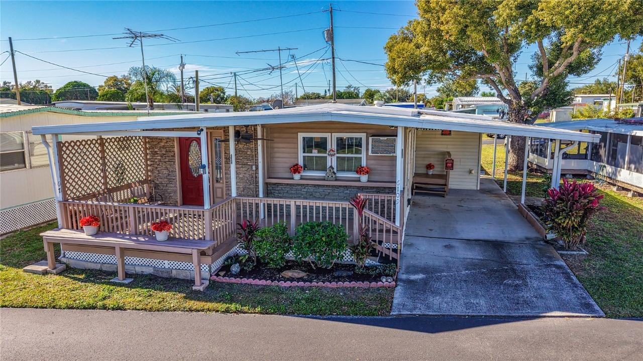 6109 Creston St., Zephyrhills, FL 33542