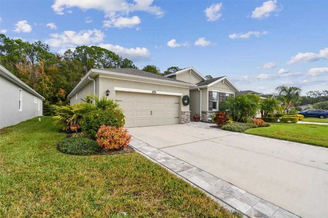 32813 Sand Creek Dr., Wesley Chapel, FL 33543